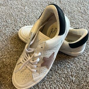 Vintage Havana sneakers